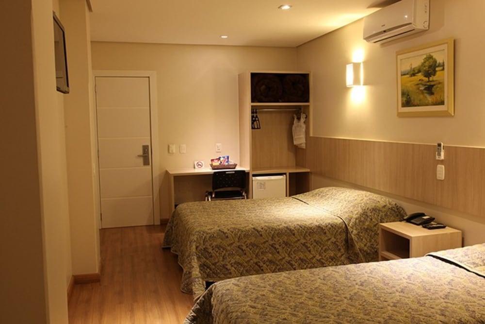 Golden Hotel - O Mais Central - Pet Friendly Chapecó المظهر الخارجي الصورة
