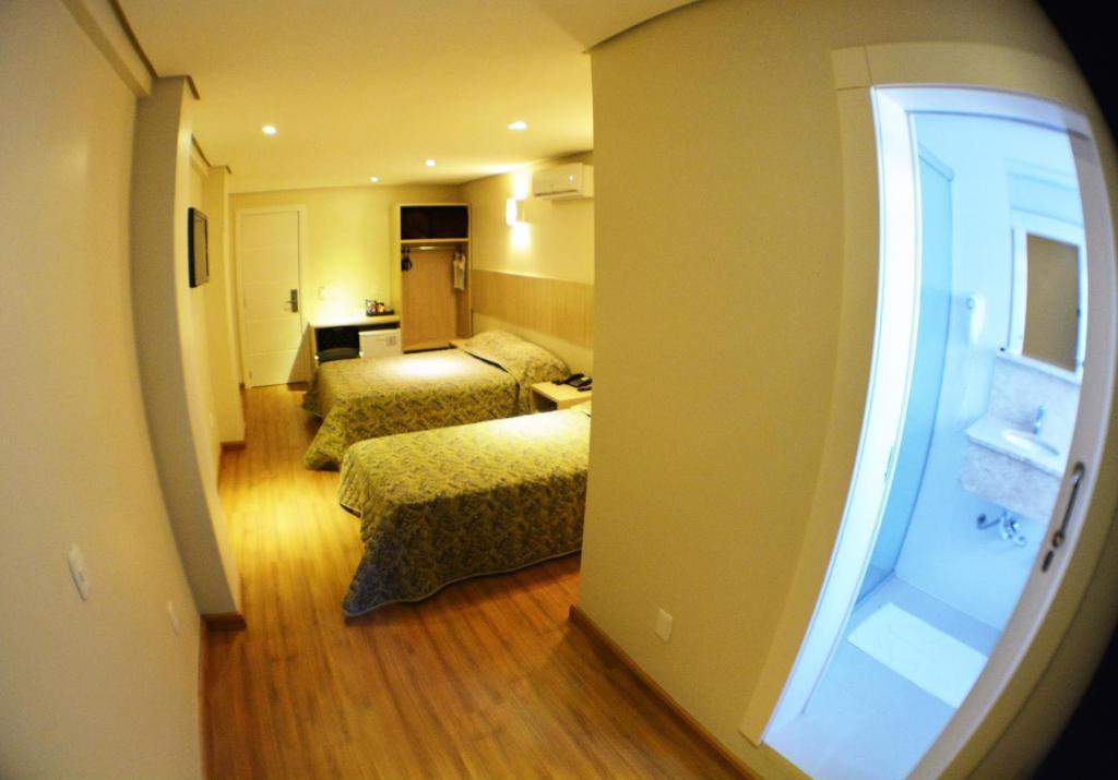 Golden Hotel - O Mais Central - Pet Friendly Chapecó الغرفة الصورة